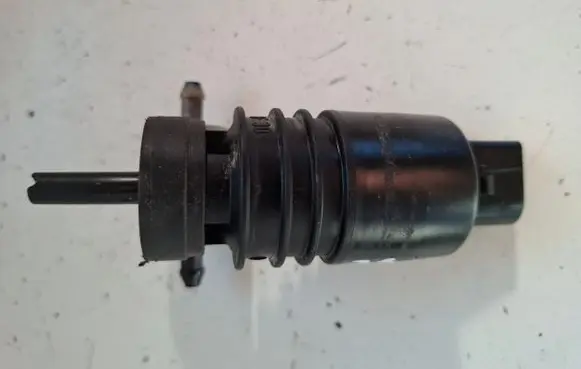 Opel Mokka Windscreen/windshield washer pump 13250357