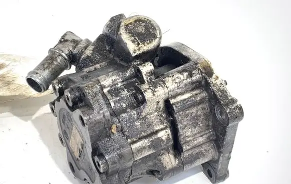 Audi R8 42 Power steering pump 420145157A