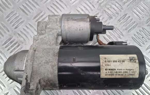 Mercedes-Benz C W204 Starter motor A6519064300 0001139085