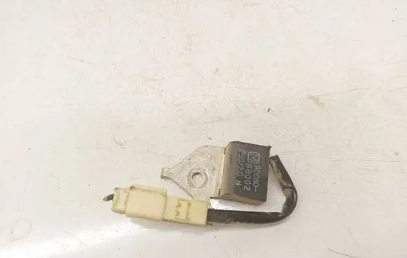Toyota Avensis T250 Other relay 9008088002