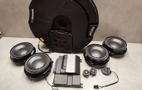 Volkswagen Golf VII Audio system kit 5G0035591 5Q0035456A 1K8035411C
