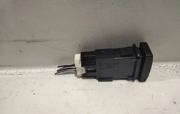 Traction control (ASR) switch