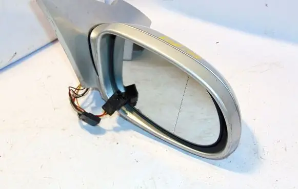 Mercedes-Benz CLK A208 C208 Front door electric wing mirror A2088100476 2088100476