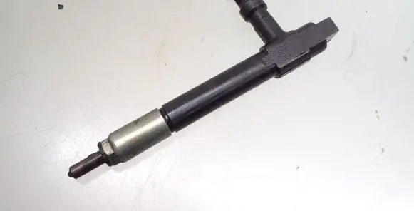 Mazda Premacy Fuel injector 6960