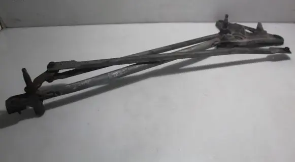 Front wiper linkage