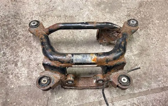 BMW 3 E46 Rear subframe 