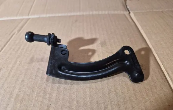 Audi A3 S3 8P Other engine bay part 03G103941E