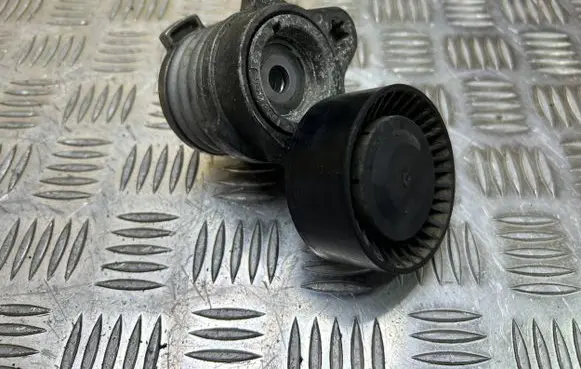 BMW 6 F06 Gran coupe Generator/alternator belt tensioner 7549873 11287549873