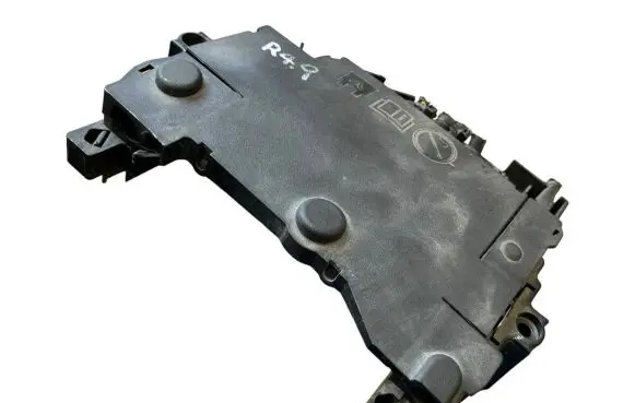 Volvo V40 Fuse module 306591923 E00019241 E00019240