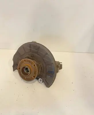 Volkswagen PASSAT B7 Front wheel hub