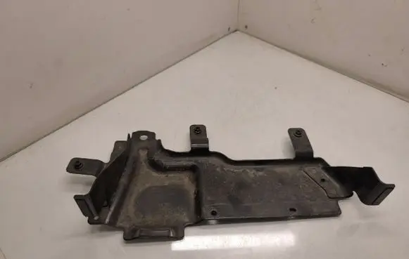 Land Rover Range Rover Sport L461 Other engine bay part M8E210C726BB