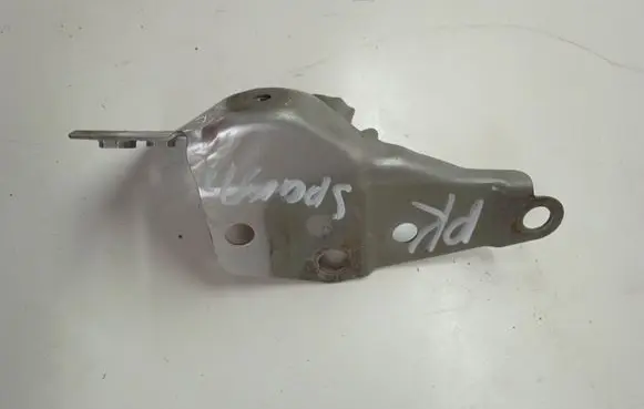 Toyota Prius+ (ZVW40) Fender mounting bracket