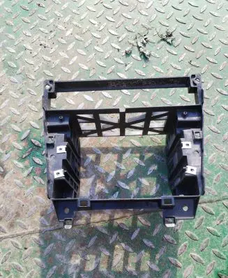 BMW 5 E60 E61 Radio/GPS head unit trim 7034118
