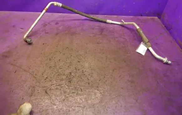Mazda 323 Air conditioning (A/C) pipe/hose