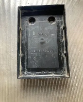 Suzuki Grand Vitara II Battery tray 3366065J0