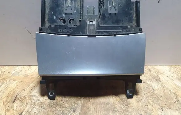 Mercedes-Benz C W204 Ashtray (front) A2046800179