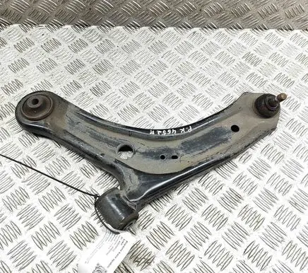 Suzuki SX4 S-Cross Front lower control arm/wishbone 4520261M00