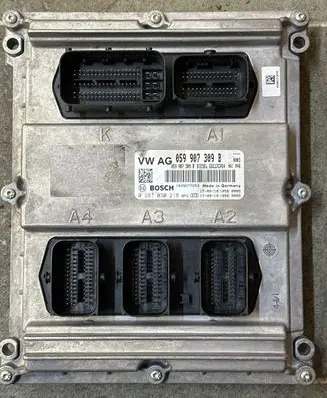 Audi Q7 4M Engine control unit/module 059907309B 1039S77253
