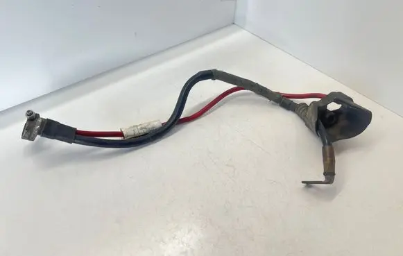 Volkswagen Touran I Positive cable (battery) 1K0971228