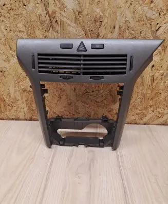 Opel Astra H Radio/GPS head unit trim 13141091