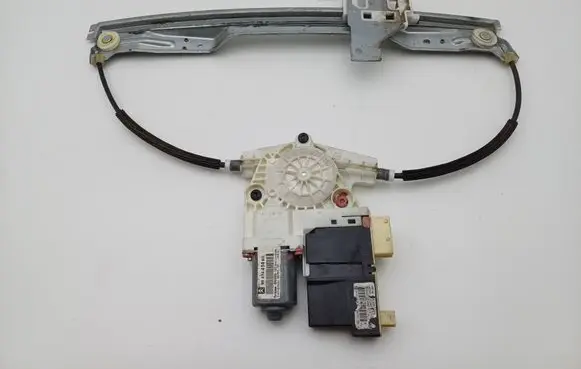 Citroen C4 I Front door window regulator with motor 9647441480
