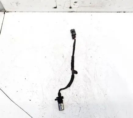 Toyota Avensis T270 Crankshaft position sensor 9091905069 0296001471