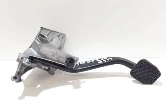 BMW 1 E81 E87 Brake pedal 35002283725