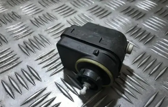 Citroen Xsara Headlight level adjustment motor 