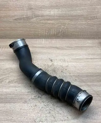 BMW 3 E90 E91 Intercooler hose/pipe 8511755 8511756