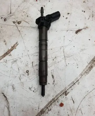 Mercedes-Benz E W212 Fuel injector A6420701187 0445116026 0445116