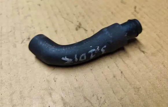 Jeep Grand Cherokee (WJ) Engine coolant pipe/hose