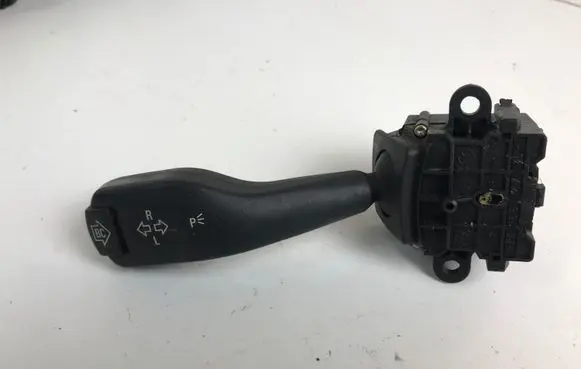 BMW X3 E83 Indicator stalk 8363668 01104010 61318363668