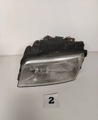 Audi A4 S4 B5 8D Headlight/headlamp