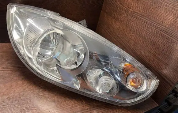 Renault Master III Headlight/headlamp 260602078R 1ER01011741