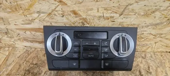 Audi A3 S3 8P Climate control unit 8P0820043BM A2C53380926