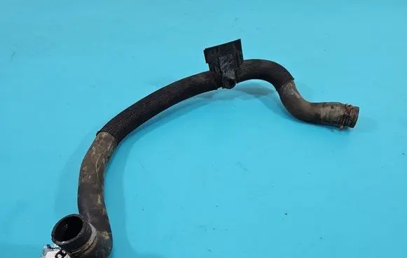 Intercooler hose/pipe