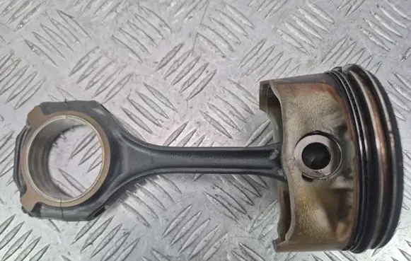 Mercedes-Benz E W212 Piston with connecting rod 098106 15280 M273