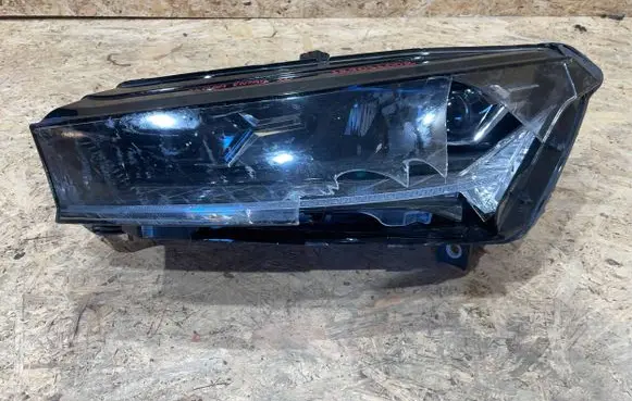 Skoda Enyaq iV Headlight/headlamp 5LB941015A S2503K002
