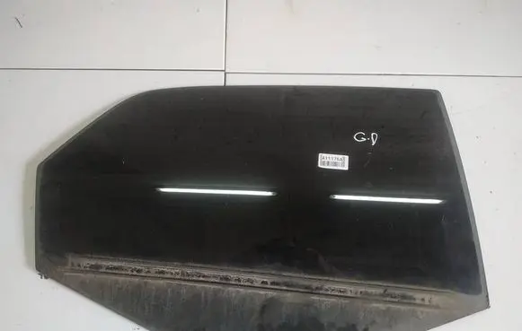 Dodge Magnum Rear door window glass 