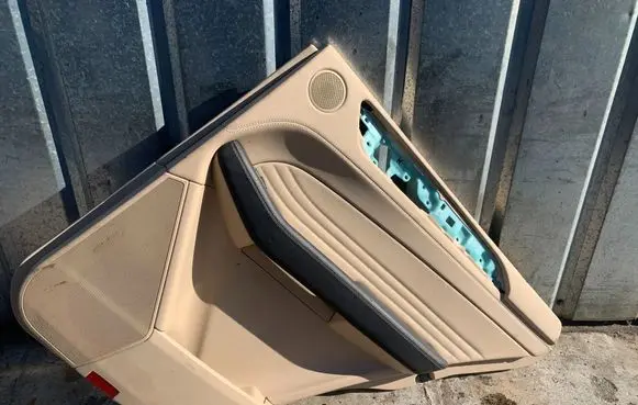 Mercedes-Benz GLE (W166 - C292) Coupe rear side trim panel 