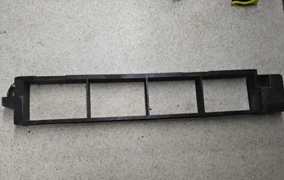 Toyota Land Cruiser (J150) Intercooler air guide/duct channel