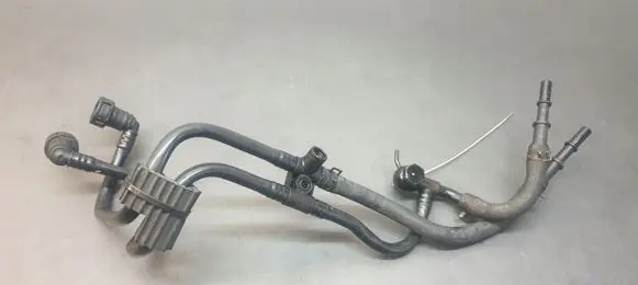 KIA Carnival Fuel line pipe
