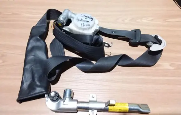 Subaru Outback Front seatbelt 7S2610P