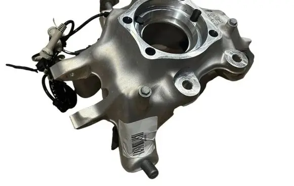 BMW M8 F93 Gran Coupe Rear wheel hub spindle/knuckle 8073971 33308073971