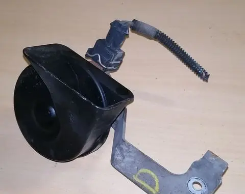 Volvo S40 Horn signal