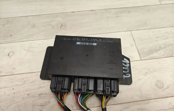Volkswagen PASSAT B5.5 Comfort/convenience module 1C0959799A 5DK00821300