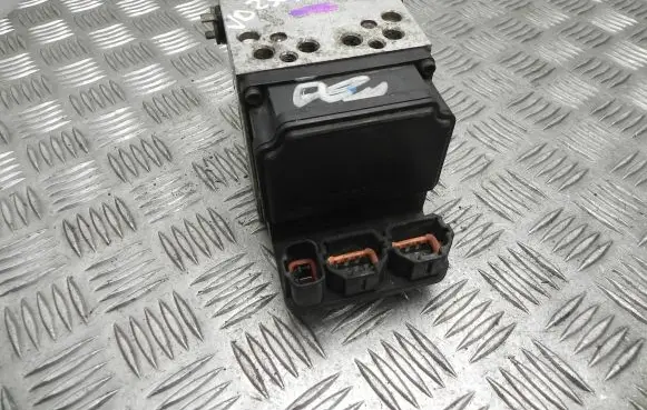 Nissan X-Trail T30 ABS control unit/module 47600AR000