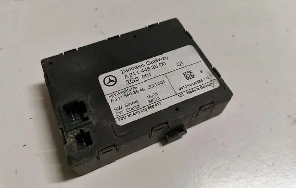 Mercedes-Benz E W211 Gateway control module A2115403545
