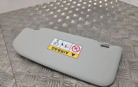 Nissan Qashqai+2 Sun visor