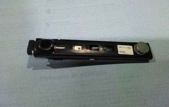 Renault Kangoo II Seat belt adjustment rail 448762C